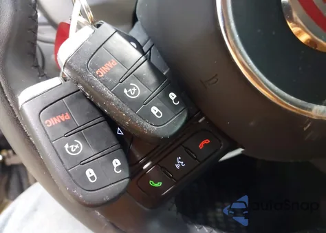 2017 Fiat 500X Trekking Awd из США, поврежденный, VIN ZFBCFYCB8HP614520